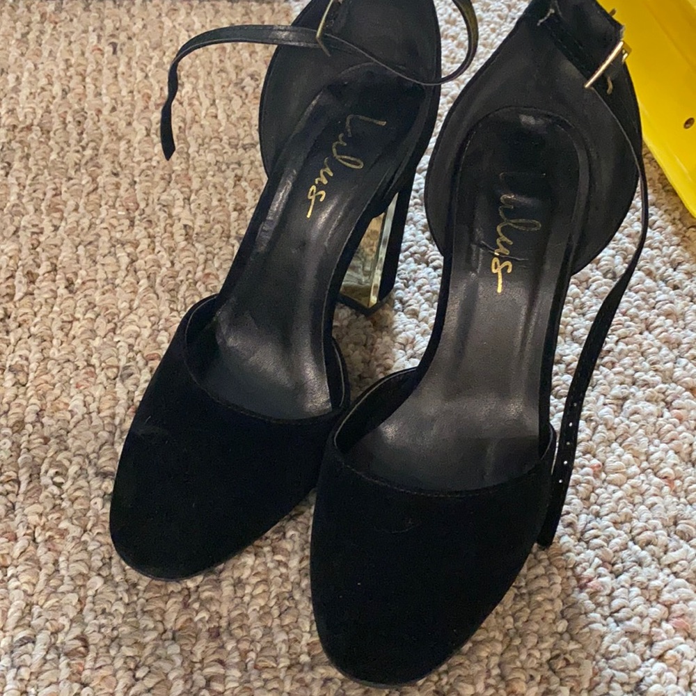 Black Closed Toe Faux Suede Pump